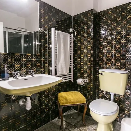 Apartment Vintage 2 *